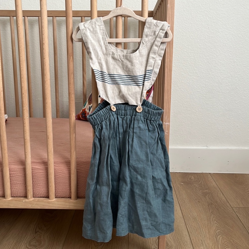 Slice (EUC) | girls linen apron pinafore dress